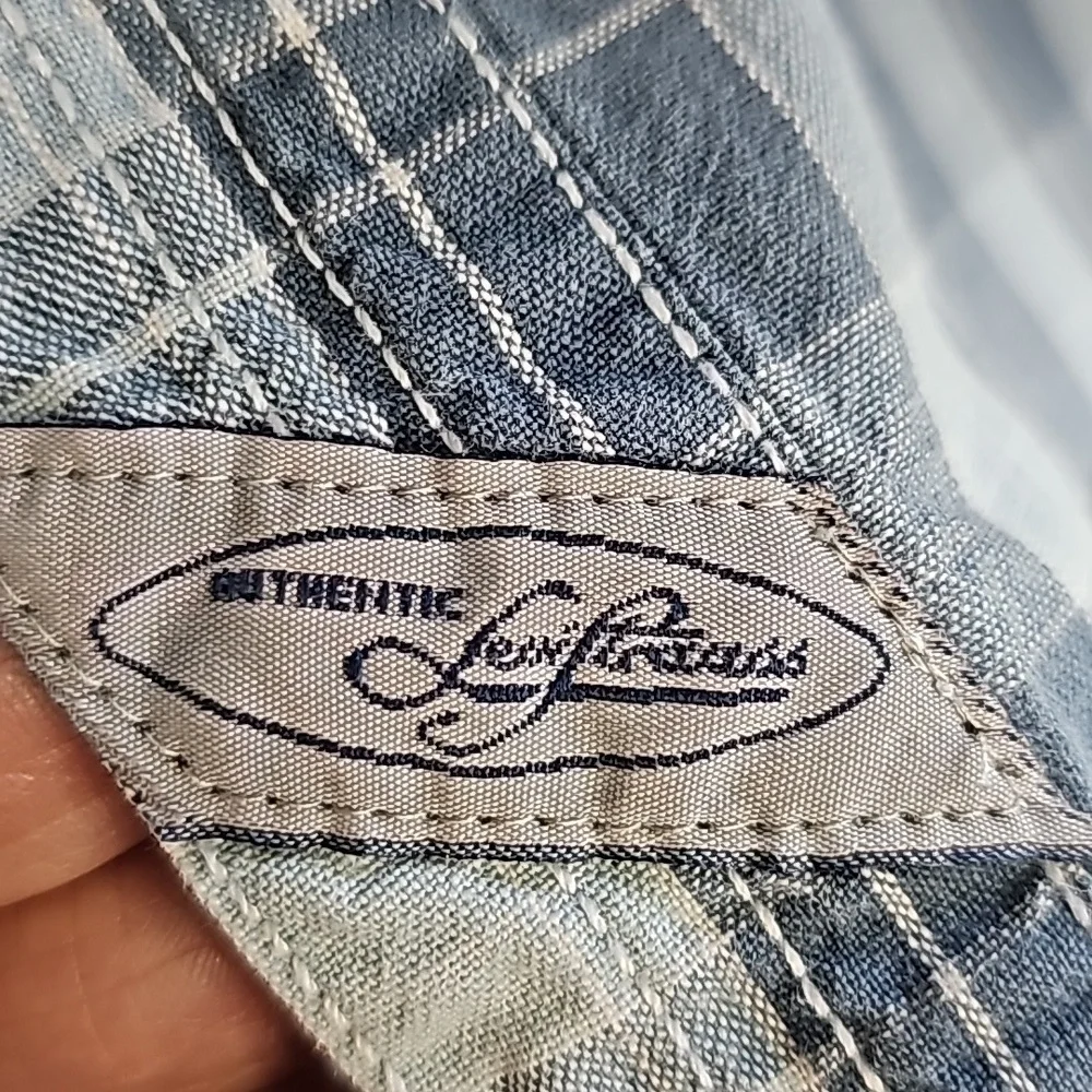 Levi's mens plaid shirt. THE TWO HORSE BRAND. Size XL. Blue/gray‎ plaid.